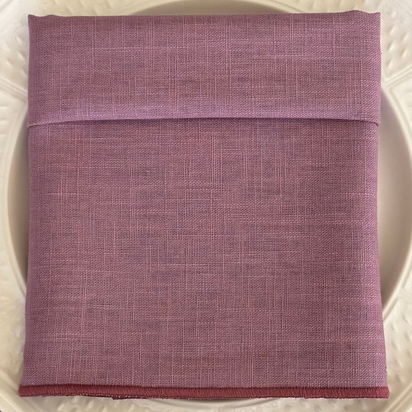 'Pink Linen' Napkin with Scalloped Edge