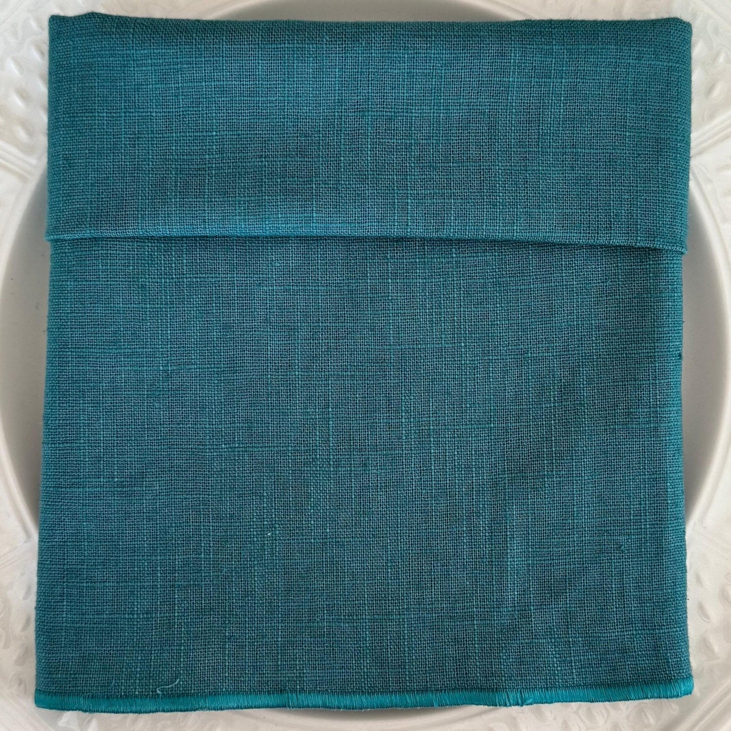 'Turquoise Linen' Napkin with Scalloped Edge